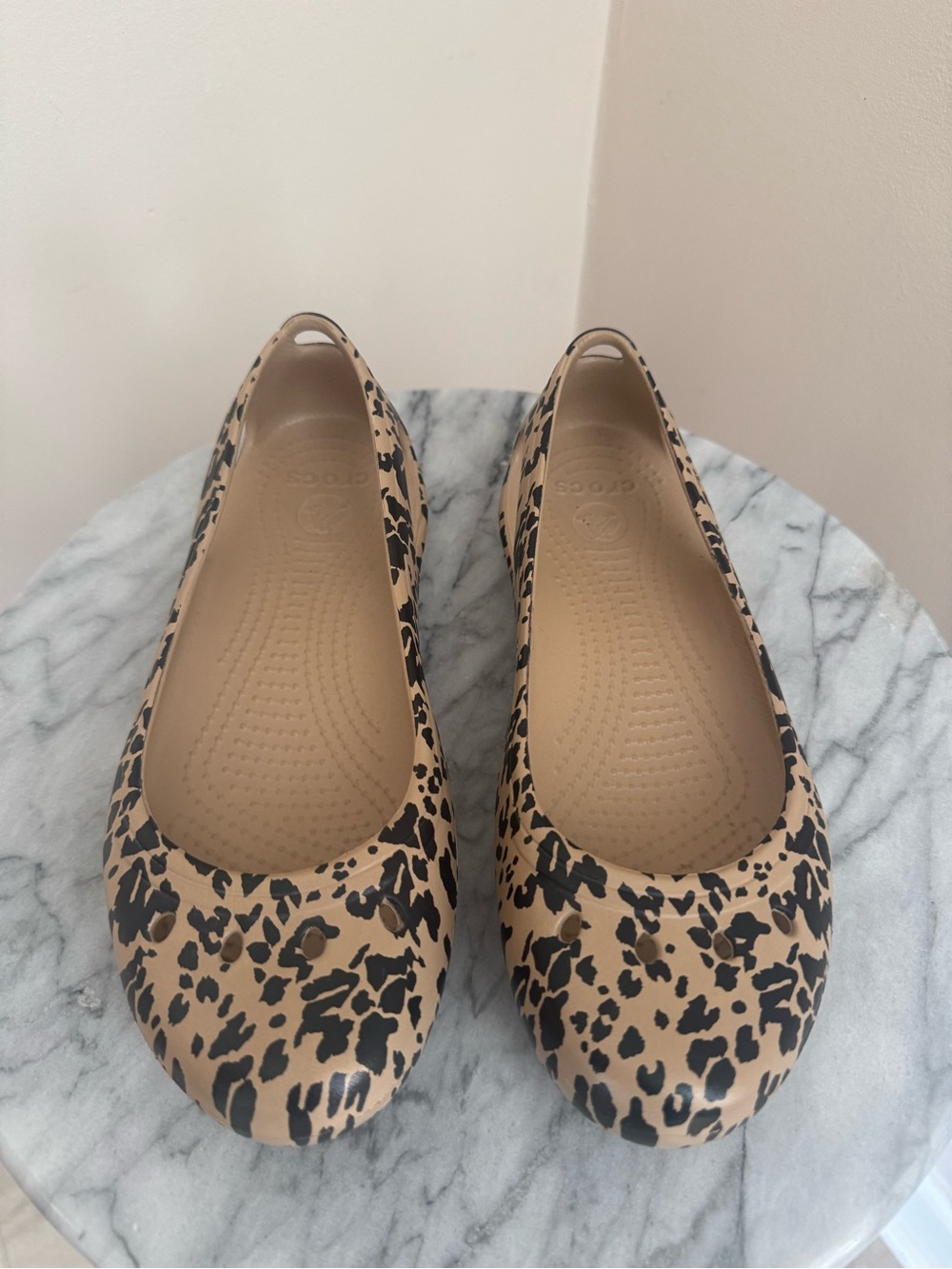 Crocs Kadee Ballet Flats Leopard Print Slip On Comfort Shoes Women’s Size 7 - Picture 4 of 9